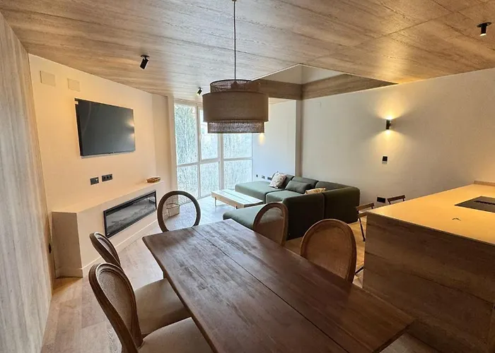 Europa Duplex Reformado En Verano25 シエラネバダ